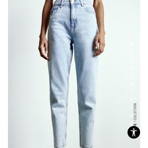 Zara mom Jean
